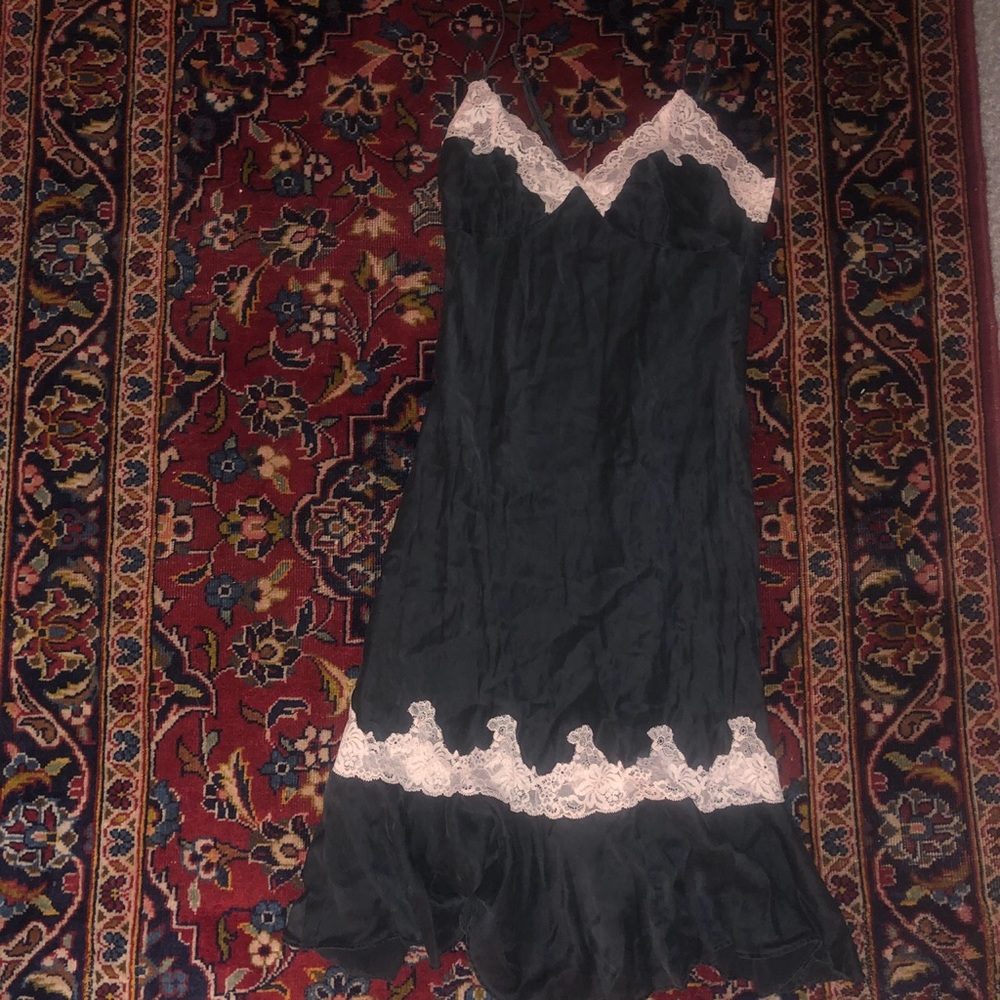 Vintage VS nightgown